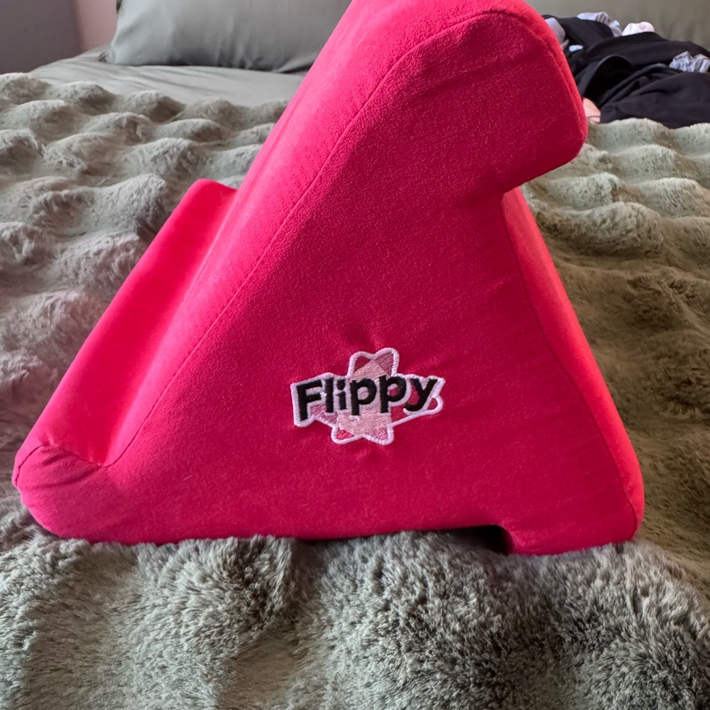 Flippy Red Pillow iPad lap stand